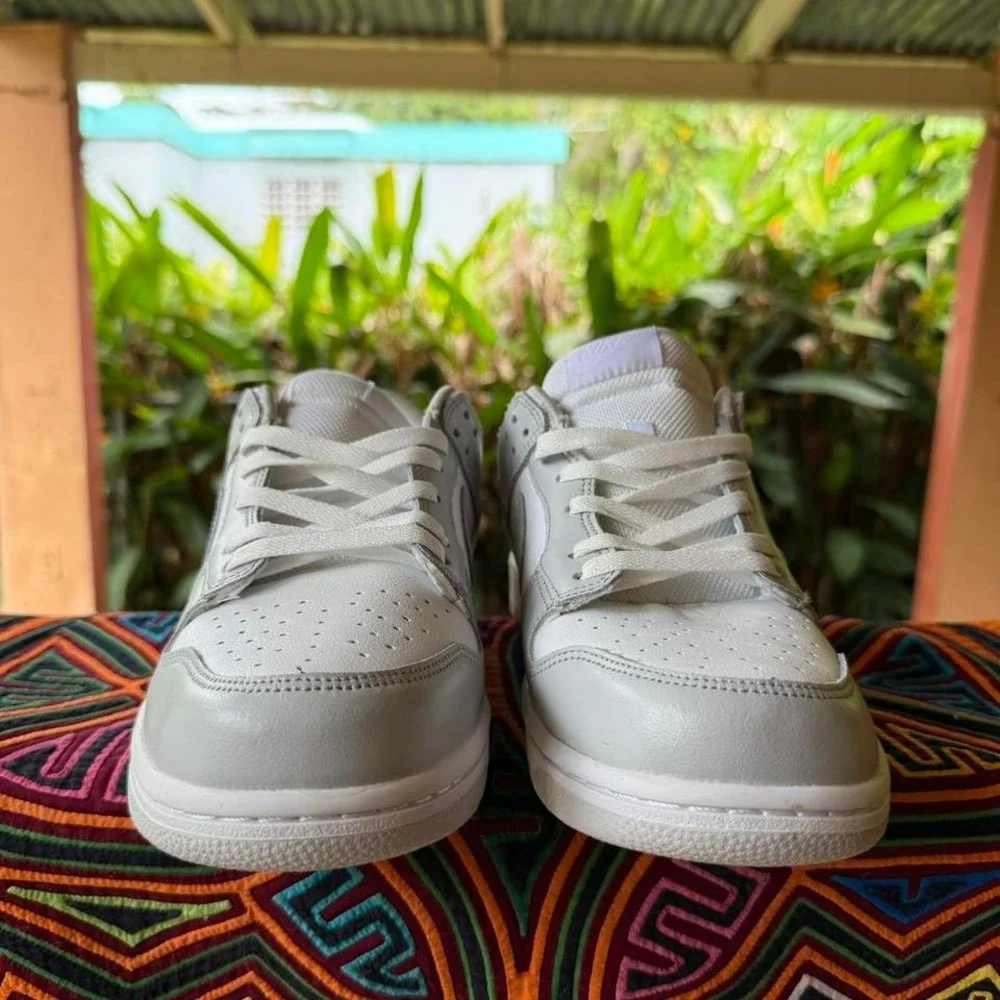 Nike Women's White Low Top Sneakers